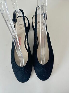 NEW Amalfi by Rangoni Raphael Perforated Black Suede Slingbacks, Sz 7.5